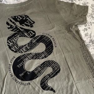 Taylor Swift Reputation Tour Snake T-Shirt (Worn Once)